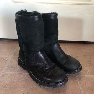 UGG Brooks Leather/Suede boots 5